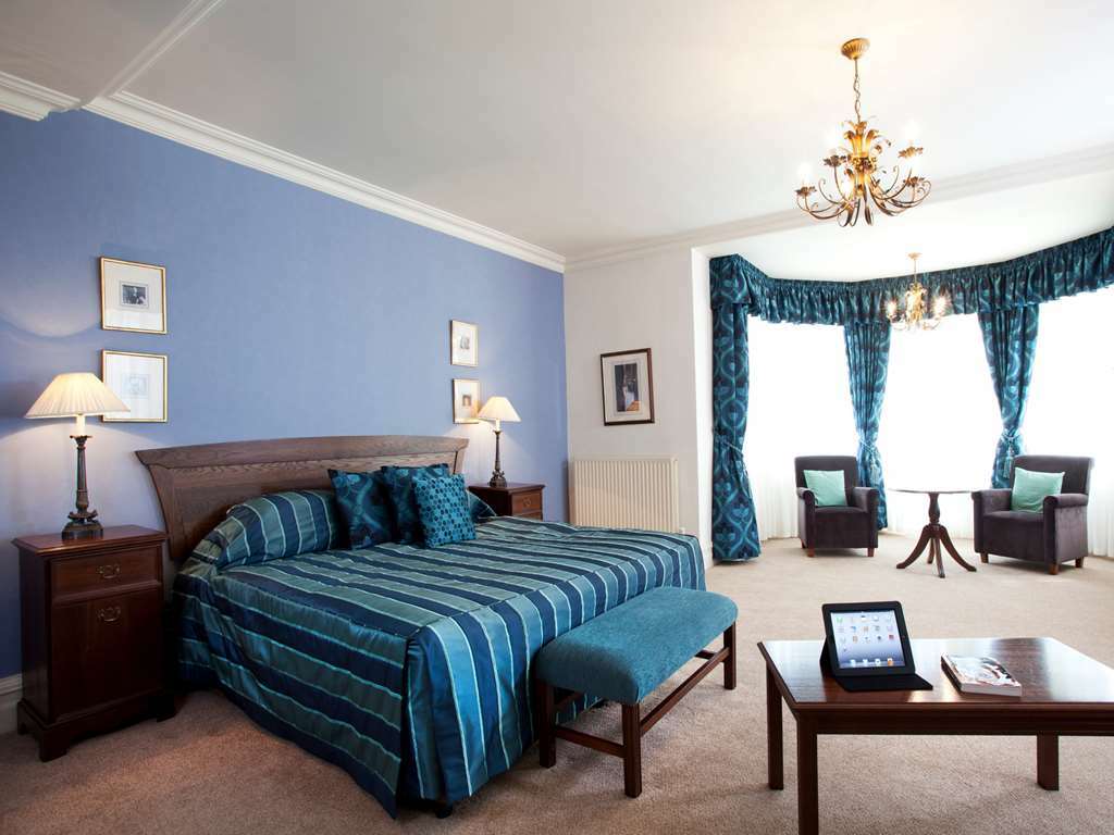 Harbour Hotel 4*